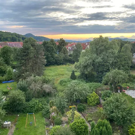 Moderne Dachwohnung 公寓