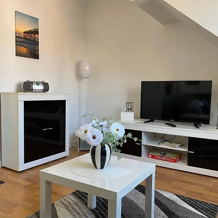 Moderne Dachwohnung 公寓 *